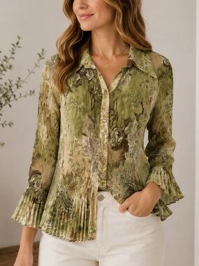 290. Sere nade Fairycore Green Floral Button-Front Women's Top